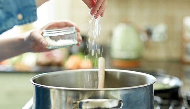 Bà bầu ăn mặn có nguy hiểm không là quan tâm của nhiều thai phụ.