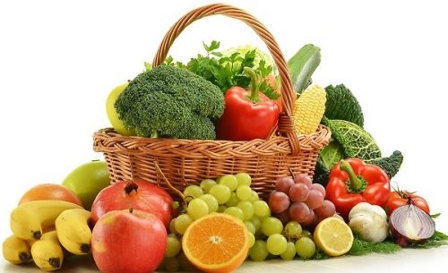 Thay vì ăn nhiều thịt đỏ bạn hãy thường xuyên bổ sung rau quả để phòng tránh bệnh Gout