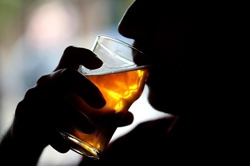 Lạm dụng đồ uống có cồn gây ra những tác động tiêu cực đến hệ miễn dịch.