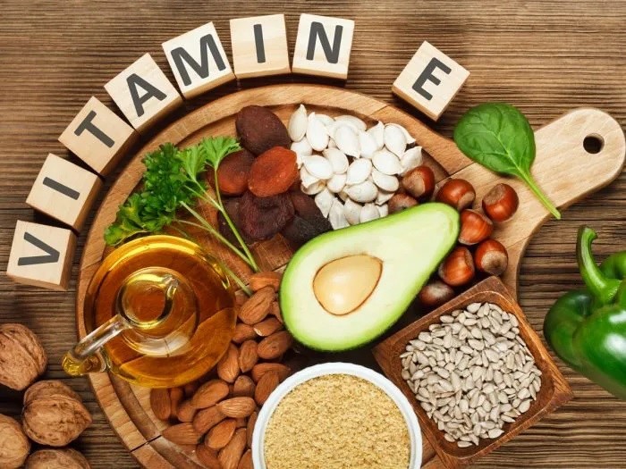 Vitamin E có tác dụng rất tốt trong việc làm đẹp và cải thiện khô rát âm đạo ở chị em phụ nữ