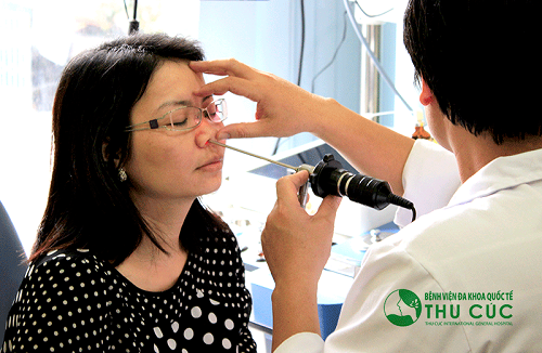 Bạn nên đến cơ sở chuyên khoa để được thăm khám và tư vấn khi mắc polyp mũi