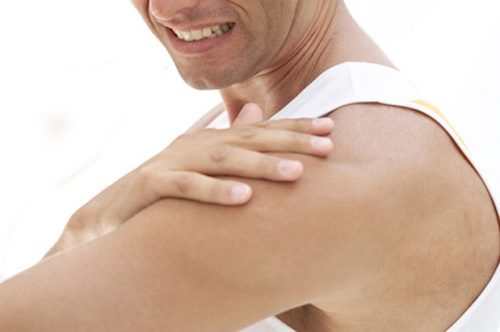 Nguyên nhân đau nhức xương cánh tay Đau nhức xương cánh tay ảnh hưởng không nhỏ đến đời sống sinh hoạt của người bệnh