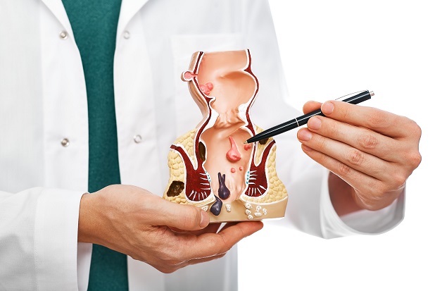 Đi đại tiện ra máu do bệnh trĩ