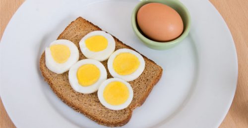 Trứng là thực phẩm có nhiều giá trị dinh dưỡng và tốt cho người bệnh đau dạ dày.