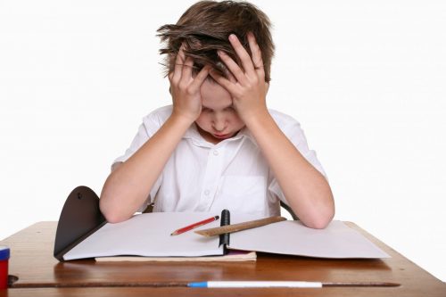 Căng thẳng - stress kéo dài là một trong những nguyên nhân gây đau dạ dày ở trẻ em không thể không nhắc đến.