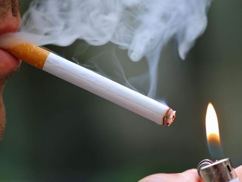 Thói quen hút thuốc lá là yếu tố làm tăng nguy cơ mắc ung thư thận