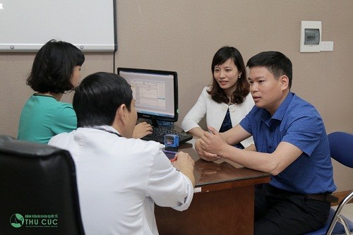 Bệnh viện Thu Cúc có bác sĩ chuyên khoa giỏi sẽ trực tiếp thăm khám và tư vấn điều trị bệnh cho người bệnh