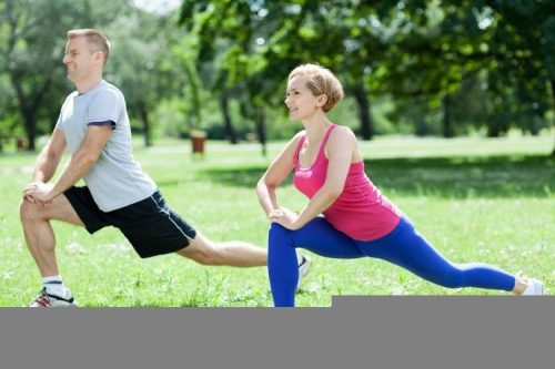 Bên cạnh chế độ ăn uống khoa học, để phòng tránh ợ hơi, ợ chua chúng ta cần vận động hàng ngày