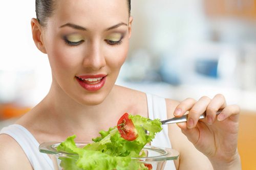 Khi bị đau thượng vị, người bệnh cần chú ý ăn uống đúng cách, khoa học nhằm cải thiện sớm bệnh
