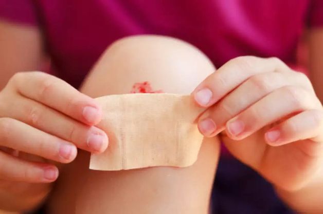 xử lý vết thương có mủ