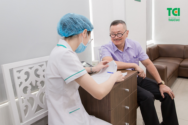 Thăm khám sức khỏe định kỳ để lên dây cót tinh thần chuẩn bị năm mới thành công