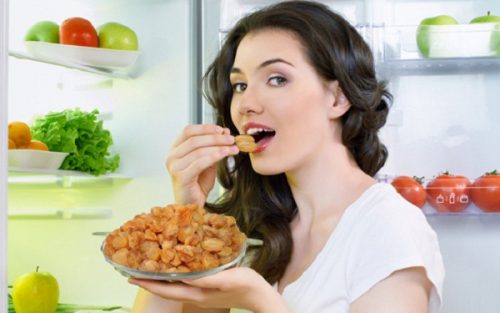 Thường xuyên ăn nhãn có có thể giúp đẹp da, chống mất ngủ, trị suy nhược cơ thể...