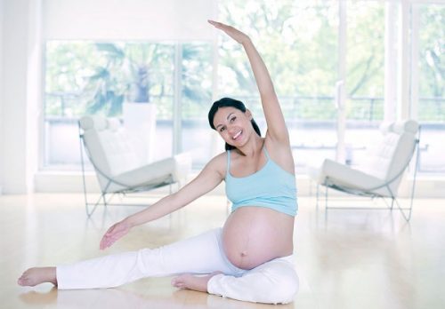 Ngoài ra chị em cần lựa chọn những trang phục thoải mái, nghỉ ngơi đúng giờ và vận động hợp lý sẽ giúp kiểm soát tốt bệnh