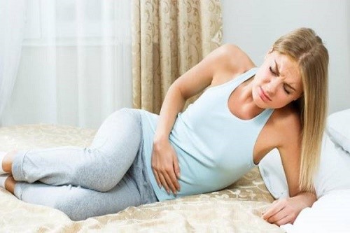 Cơn đau bụng trong kỳ kinh cũng có thể diễn ra nặng hơn sau khi mẹ sinh em bé.
