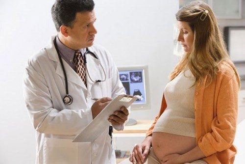  Khi bị viêm đường tiết niệu, nếu phụ sản không khám và điều trị kịp thời rất dễ gây nguy hại cho mẹ và thai nhi