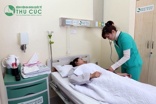 Sản phụ cần được tiến hành kiểm tra mạch, huyết áp, toàn trạng, phản ứng phụ... sau khi tiến hành.