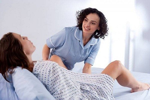 Rạch và khâu tầng sinh môn thường được áp dụng trong sinh thường.