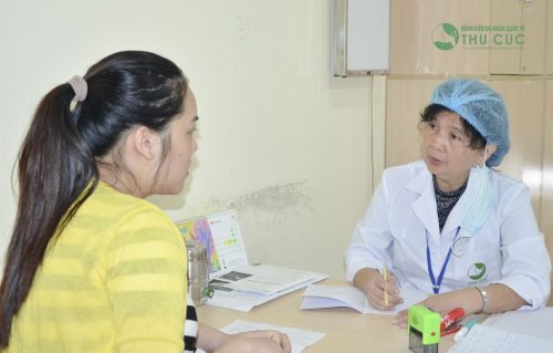 tiểu buốt sau sinh mổ do đâu