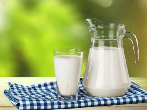 Sau khi mổ ruột thừa, người bệnh nên ăn các thực phẩm dễ tiêu hóa như sữa chua, khoai tây nghiền...