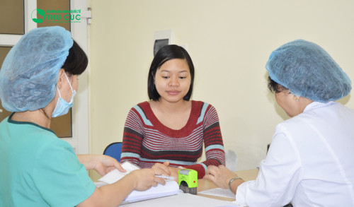 mổ u nang buồng trứng kiêng quan hệ bao lâu