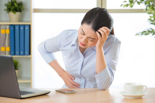 Khi bị tắc ruột, người bệnh cần đến ngay các cơ sở y tế để được thăm khám và điều trị, tuyệt đối không được tự ý điều trị tại nhà.