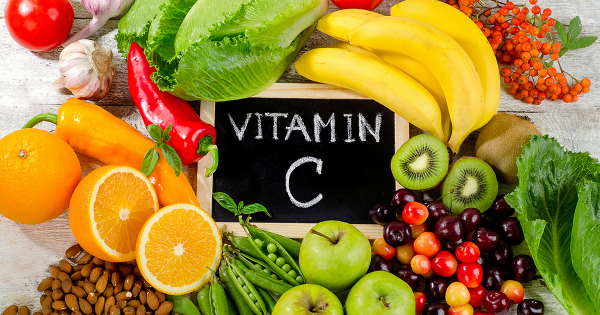 Vitamin C có thể giúp giảm đáng kể tình trạng chóng mặt, hoa mắt ở những người thường xuyên làm việc trí óc, căng thẳng, mệt mỏi