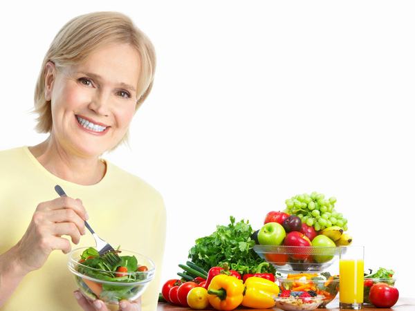 Chế độ dinh dưỡng rất quan trọng đối với sức khỏe người bệnh ung thư buồng trứng