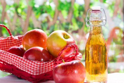 Giấm rượu táo có tác dụng giảm triệu chứng đầy bụng khó tiêu