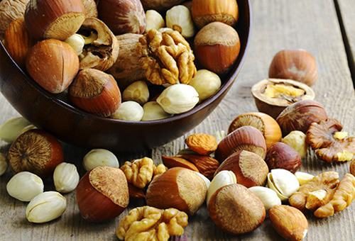 Bên cạnh đó người bệnh cần tránh những thức ăn cứng, rắn khó nuốt, khó tiêu