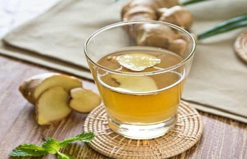 Trà gừng giúp làm ấm cơ thể, giảm cảm giác buồn nôn giúp người bệnh ăn uống ngon miệng hơn.