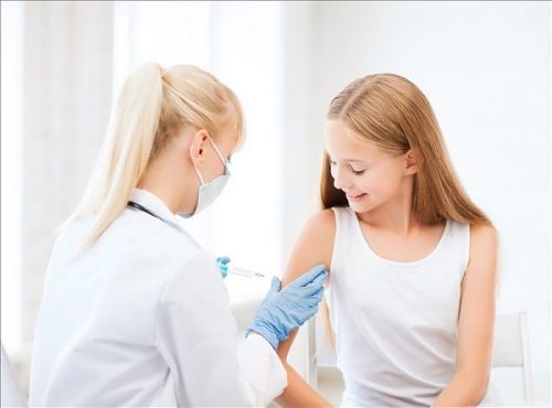 Tiêm vắc xin ung thư cổ tử cung giúp phòng lây nhiễm một số loại HPV