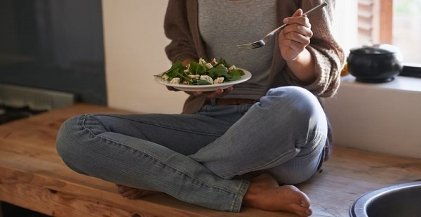 Sự tích tụ chất lỏng khiến bụng bệnh nhân đầy hơi và mất cảm giác thèm ăn