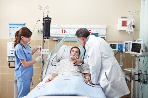 Bệnh nhân xuất huyết tiêu hóa cần được cấp cứu kịp thời và chăm sóc chu đáo, đúng cách để nhanh chóng hồi phục sức khỏe.