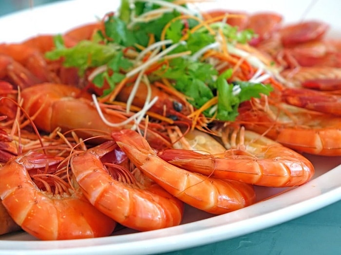 Tôm hấp cho bà đẻ