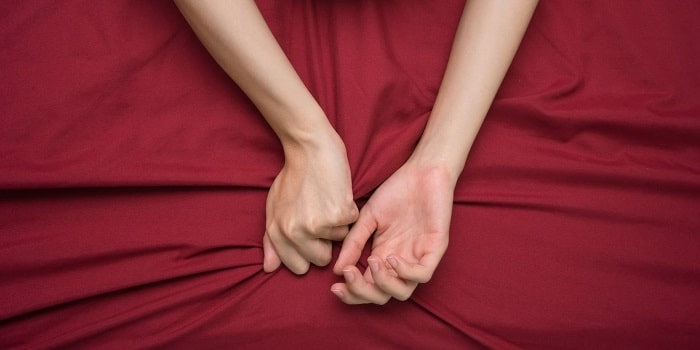 Có nhiều mẹ bầu quan tâm mang thai 3 tháng đầu có được tự sướng không?