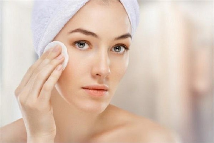 Giữ da sạch sẽ là yếu tố quan trọng giúp trị mụn khi mang thai