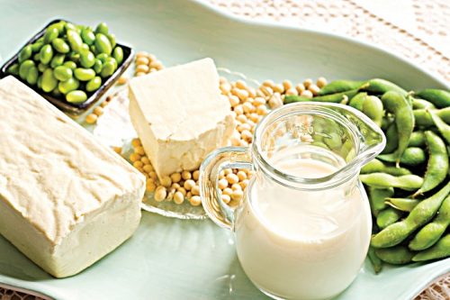 MANG THAI 3 THÁNG ĐẦU NÊN VÀ KHÔNG NÊN UỐNG NƯỚC GÌ
