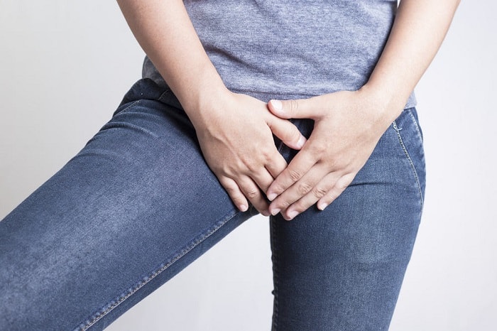 Những tổn thương ở vùng kín là một trong những nguyên nhân chủ yếu gây bệnh