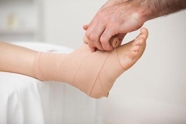 Trẹo chân bao lâu thì khỏi?