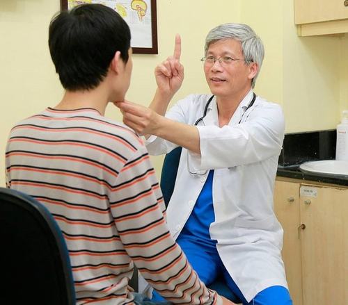 Bác sĩ chuyên khoa sẽ cho bạn biết xuất huyết não có chữa được không, cũng như đưa ra cách điều trị phù hợp.