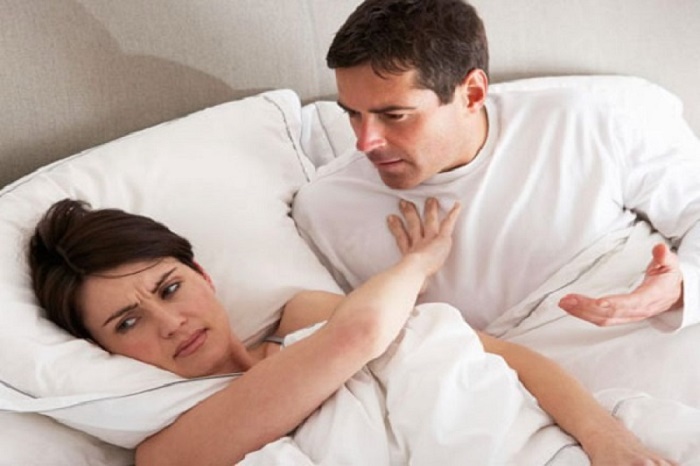 Mẹ cần kiêng quan hệ tình dục trong ít nhất 1 tháng sau khi rạch tầng sinh môn để vết thương lành lại.