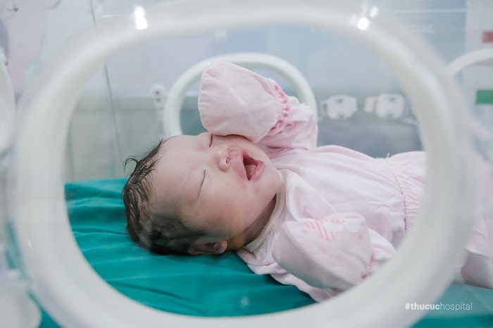 Sinh mổ hay sinh thường còn tùy thuộc vào tình trạng của mẹ và thai nhi