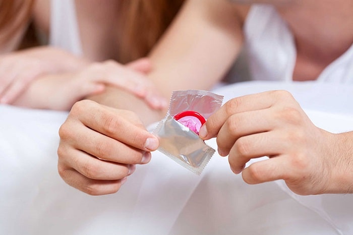 Để tránh lây bệnh khi quan hệ nên sử dụng những biện pháp bảo vệ