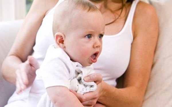chuyên khoa Nhi Thu Cúc chia sẻ 3 mẹo chữa ho cho trẻ không cần dùng kháng sinh