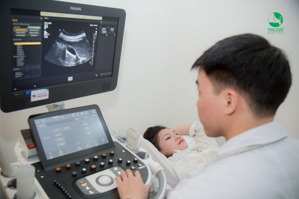 Thu Cúc khám sức khoẻ và tầm soát ung thư