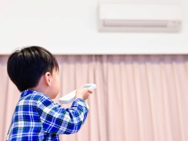 Trẻ bị ho phần lớn là do viêm đường hô hấp gây nên