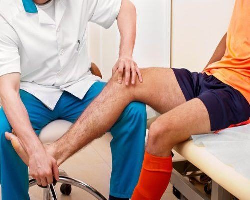 Cách chữa giãn dây chằng cổ chân