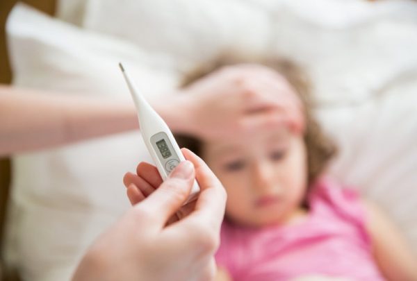 sốt virus ở trẻ em là gì? xử trí như thế nào?