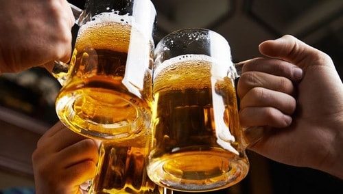 Sau mổ ruột thừa bao lâu được uống rượu bia?