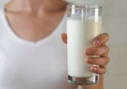 Tốt nhất người bệnh nên chọn các loại sữa dành riêng cho người mới phẫu thuật